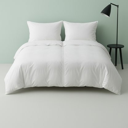 Settoo DuoCover zipped - White comforter set on a bed with a minimalistic room setup.